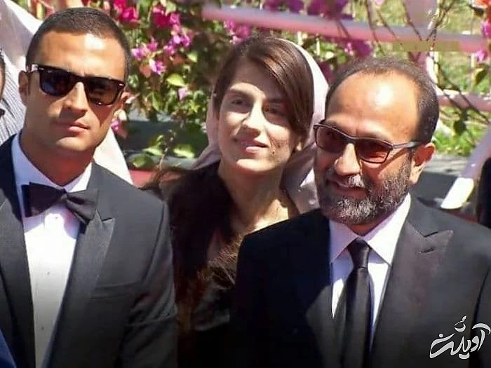 اصغر فرهادی و بازیگران فیلم قهرمان